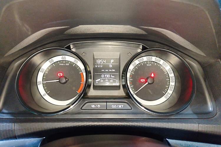 Used Skoda Kamiq 2018 1.5L Automatic Comfort Edition China VI Standard Instrument Cluster