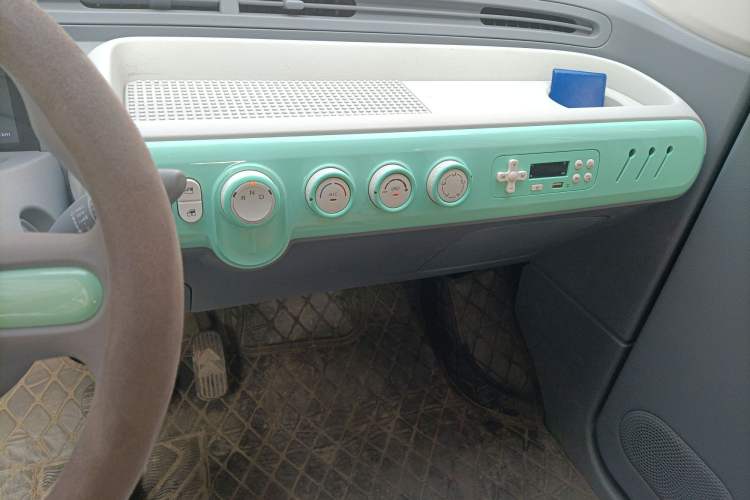 Used Bestune Pony 2024 170km Vitality Horse Audio And AC Panel