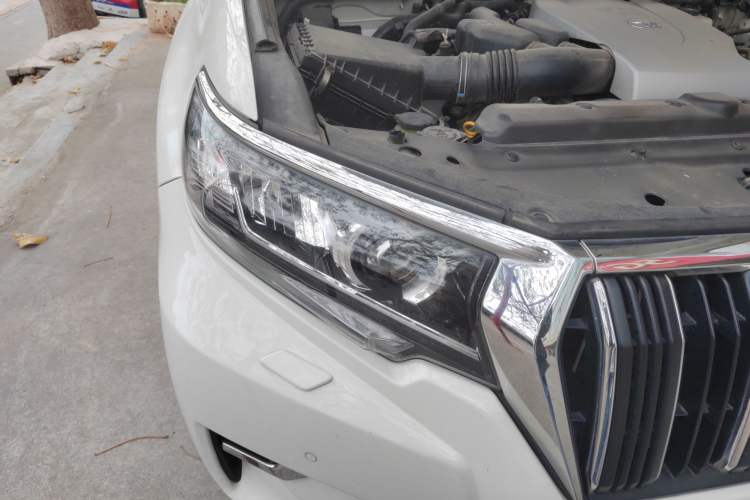 Used Toyota Prado 2018 3.5L Automatic TX-L with Rear-Mounted Spare Tire
