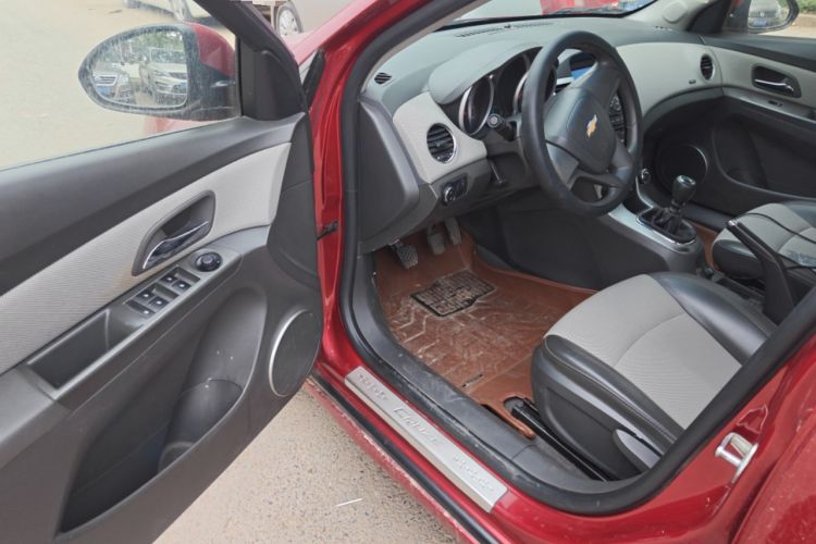 Used Chevrolet Cruze 2013 1.6L SE MT
