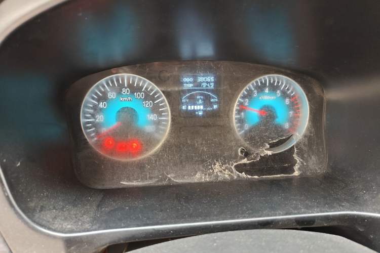 Used Jinbei Gold Hiace M Classic 2022 1.5L Travel Lion Passenger Van 6 Seats Instrument Cluster