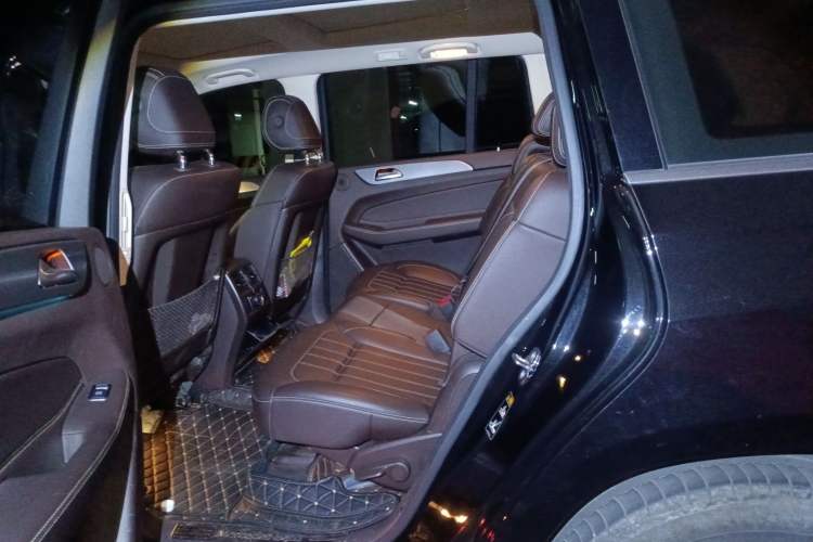 Used Mercedes-Benz GLS 2018 Facelift GLS 320 4MATIC Left Rear Seat