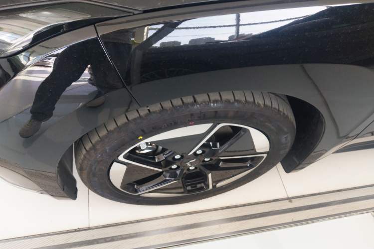 Used Wuling Xingguang 2024 Co-Creation Edition 510 Advanced Model
