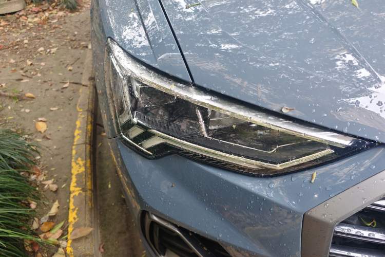 Used Audi Q3 2022 40 TFSI RS Package Performance Model
