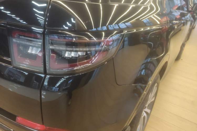 Used Land Rover Discovery Sport 2020 249 PS R-Dynamic Performance Edition
