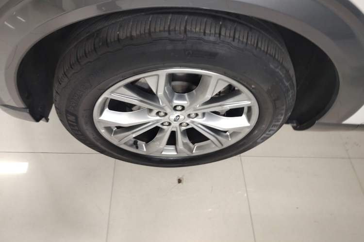 Used Ford Explorer 2020 EcoBoost 285 4x4 Trend Edition 7-Seater
