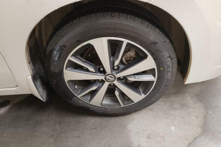 Used Nissan Lannia 2016 1.6L Manual Cool Edition
