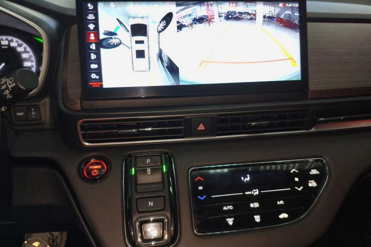 Used Honda Odyssey 2024 2.0L eHEV Sharp & Enjoy Edition Audio And AC Panel