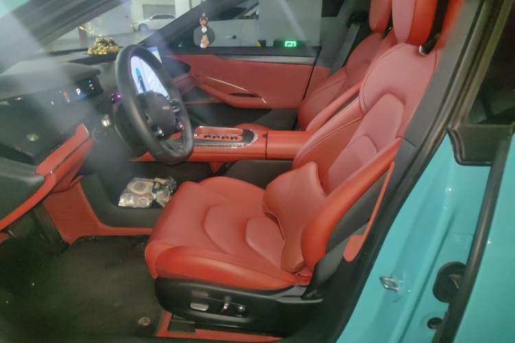 Used Xiaomi Auto SU7 2024 Rear-Drive Ultra-Long Range Advanced Pro-Level Intelligent Driving Version Left Front Seat