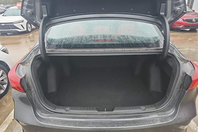 Used Changan Eado 2022 PLUS Blue Whale NE 1.4T GDI DCT Prestige Edition