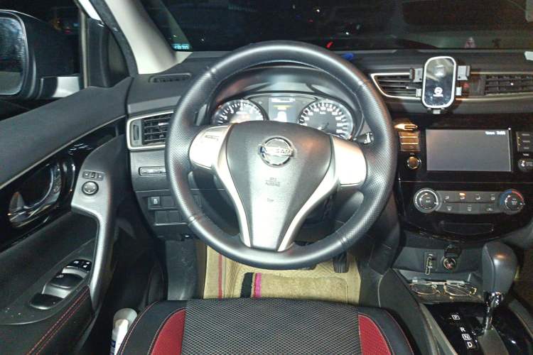 Used Nissan Qashqai 2017 2.0L CVT Luxury Edition China V Standard Steering Wheel