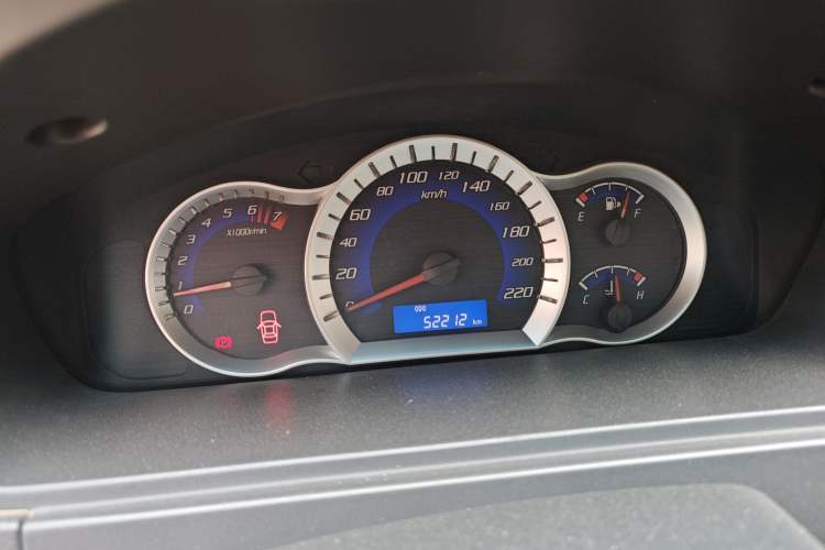 Used CHANGAN CX30 2012 Sedan 1.6L Manual Luxury Model
