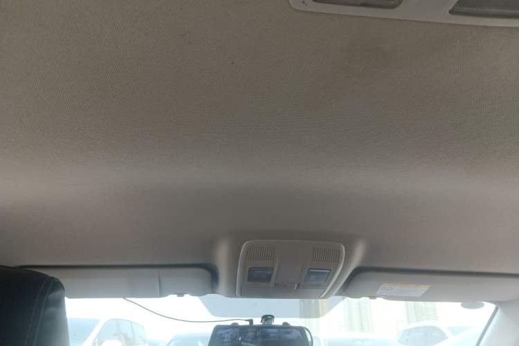 Used Mazda 3 Axela 2014 Sedan 1.5L Manual Comfort Model
