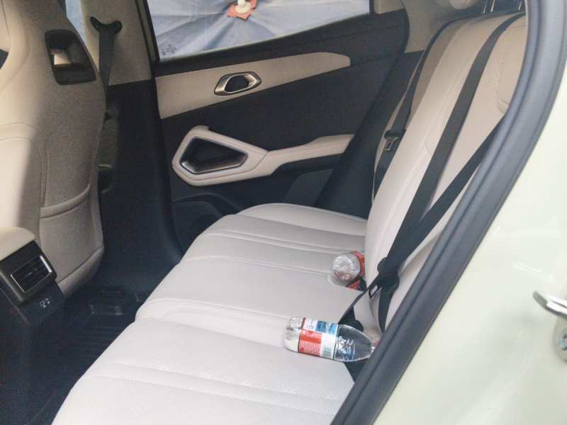 Used BYD Yuan UP 2025 Intelligent Driving Version 401 km Leading Edition — 18
