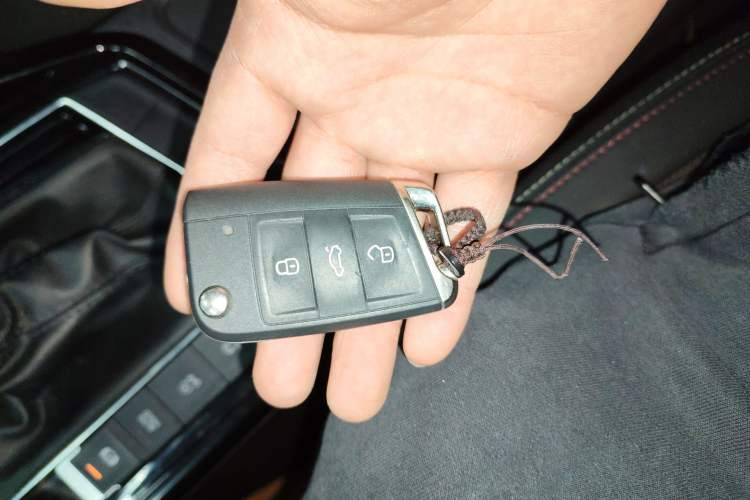 Used Volkswagen Tayron 2022 330TSI Two-Wheel Drive Luxury Smart Connectivity Version Interior 1