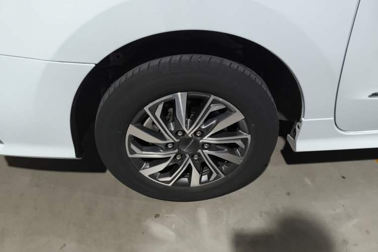 Used SAIC MAXUS G20 2020 2.0T Gasoline Automatic Luxury Edition
