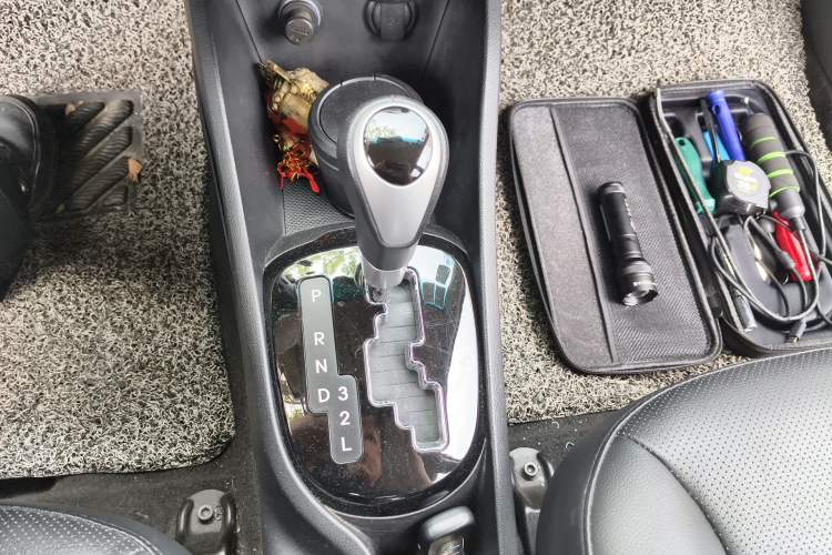 Used Kia K2 2012 Sedan 1.6L Automatic Transmission Premium Commemorative Edition
