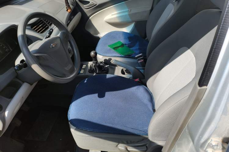 Used Chevrolet Sail 2013 Sedan 1.2L Manual Fashionable Happiness Edition Left Front Seat