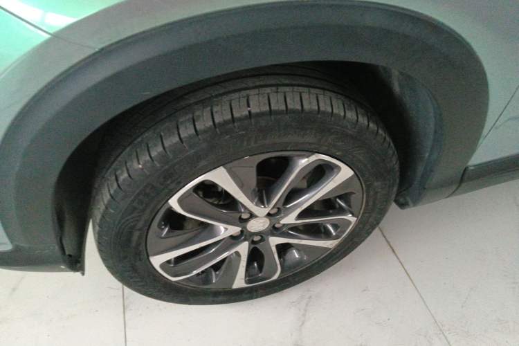 Used Buick Encore 2021 332T CVT Elite Edition Left Front Wheel Hub