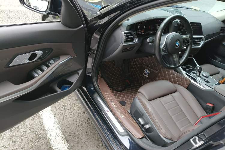 Used BMW 3 Series 2021 Facelifted 320Li M Sport Package Driver Seat