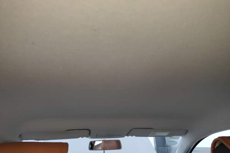 Used Volkswagen Santana 2015 1.6L Manual Fashion Edition
