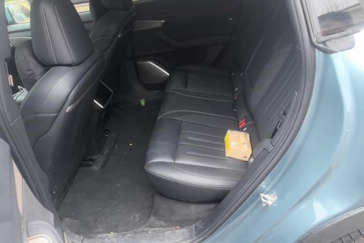 Used ONVO L60 2024 60 kWh All-Wheel Drive