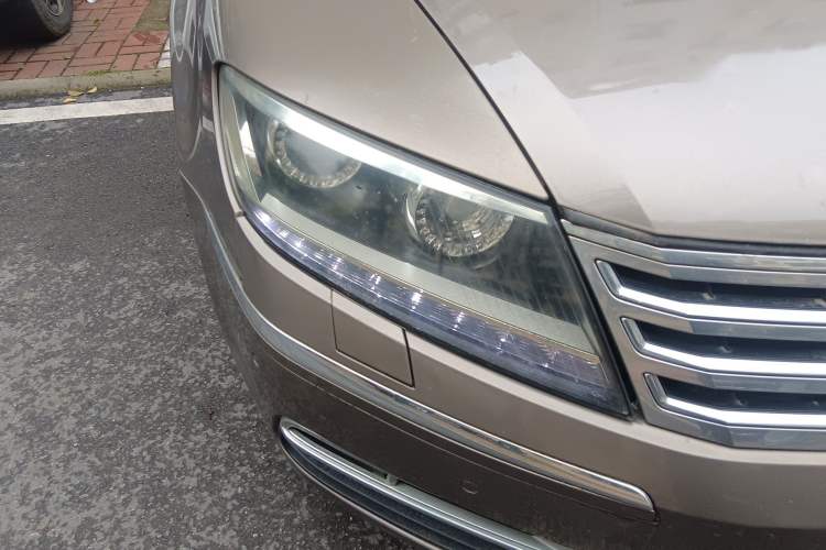 Used Volkswagen Phaeton 2011 3.6L V6 5-Seater Extended Comfort Version