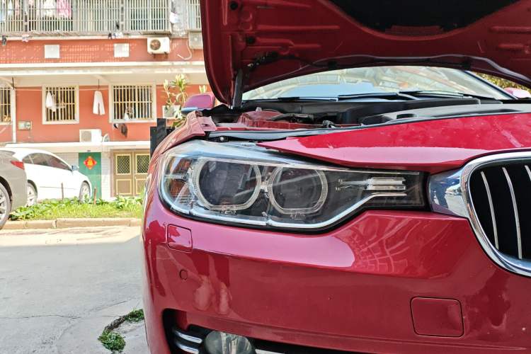 Used BMW 3 Series 2013 Facelifted 320Li Luxury Design Package