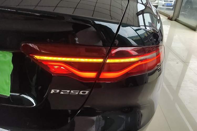 Used Jaguar XEL 2023 2.0T 250 PS R-DYNAMIC S Advanced Sport Edition
