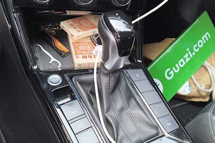 Used Volkswagen Passat 2019 330TSI Luxury Edition China VI Standard