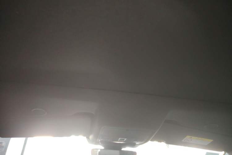 Used Land Rover Discovery Sport New Energy 2022 Facelifted P300e Plug-in Hybrid Electric Version Headliner