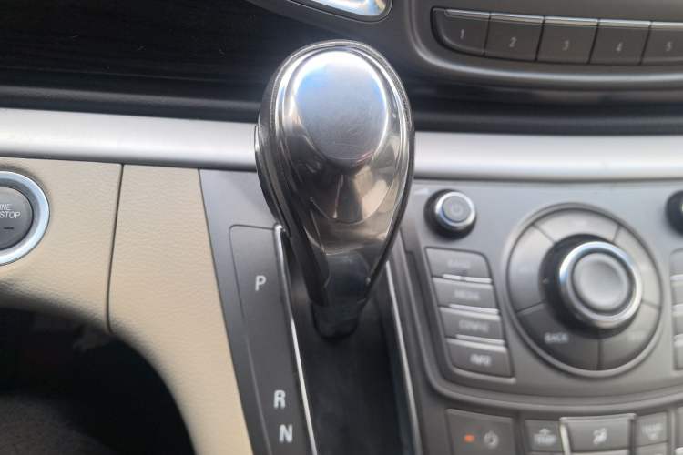 Used Buick GL8 2011 3.0L XT Luxury Business Flagship Edition
