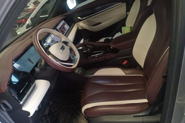 Used Geely Auto Monjaro L 2021 2.0TD DCT EVO Two-Wheel Drive Prestige Version
