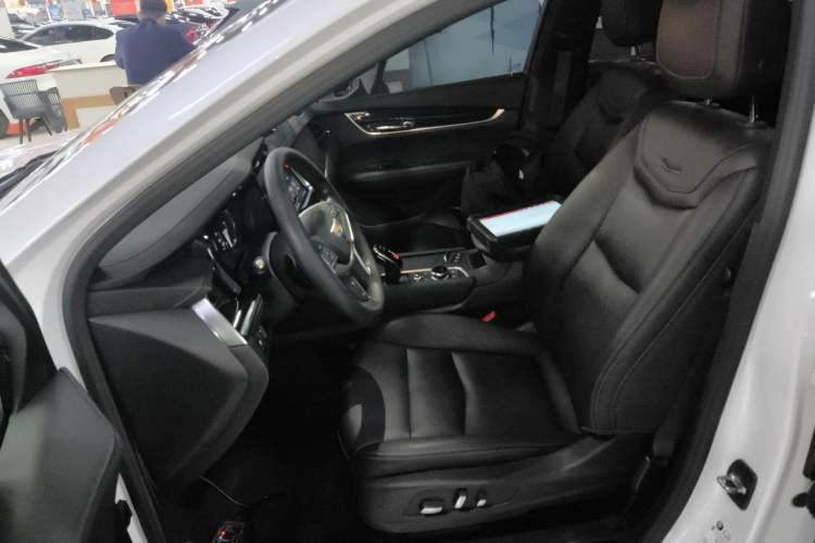 Used Cadillac XT5 2022 2.0T Two-Wheel Drive Luxury Version
