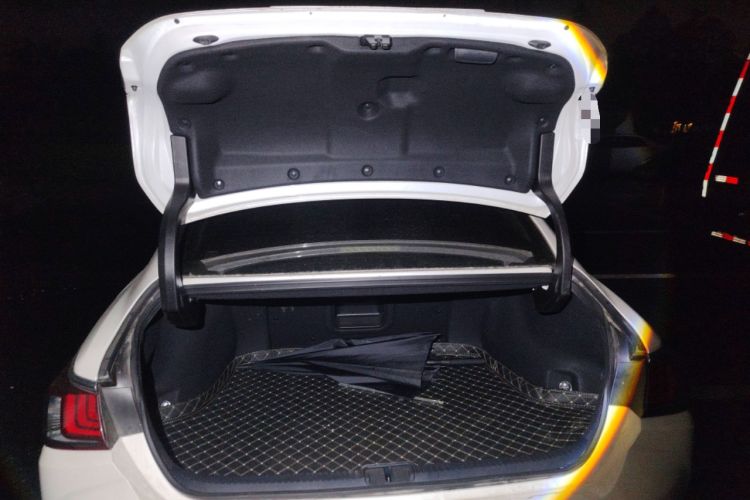 Used Lexus ES 2023 200 Excellence Edition
