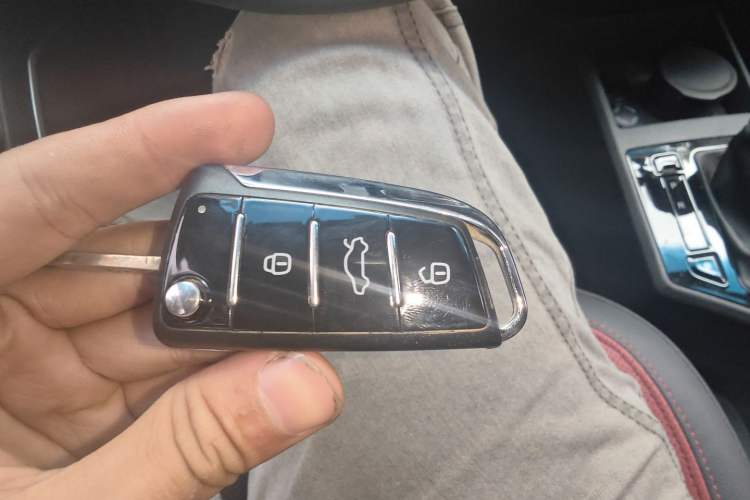 Used JAC Refine S2 2017 1.5L CVT Luxury Smart Model