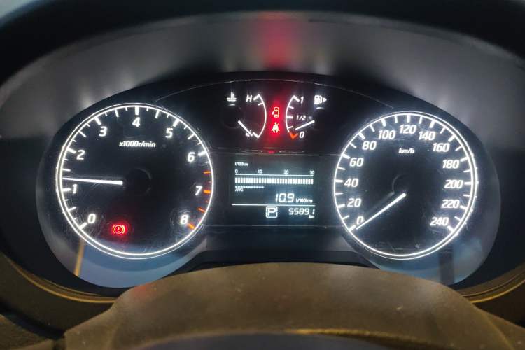 Used Nissan Tiida 2016 1.6L CVT Cool Dynamic Edition