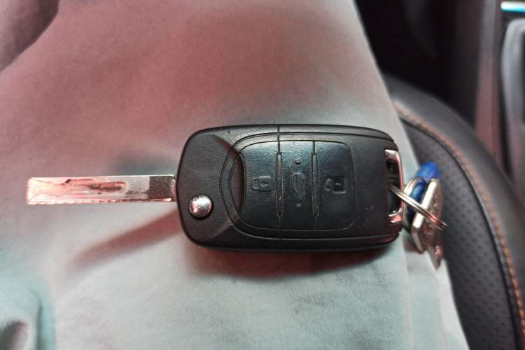 Used Wuling Hongguang S3 2018 1.5L Manual Luxury Model China V Standard