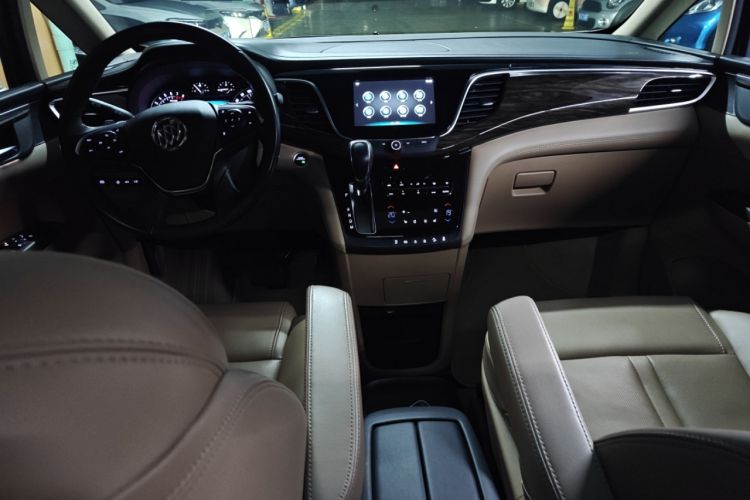 Used Buick GL8 2018 ES 28T Flagship Model China VI Standard