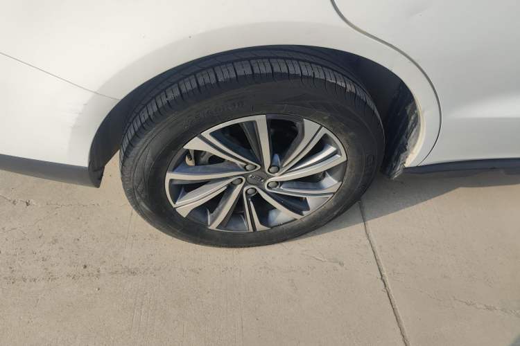 Used Geely Auto Vision X6 2020 1.4T CVT Luxury Edition
