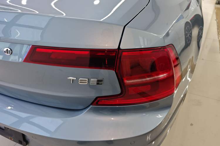 Used Volvo S90 New Energy 2019 T8 E-Drive Hybrid Intelligent Luxury Version China V Standard Right Rear Taillight