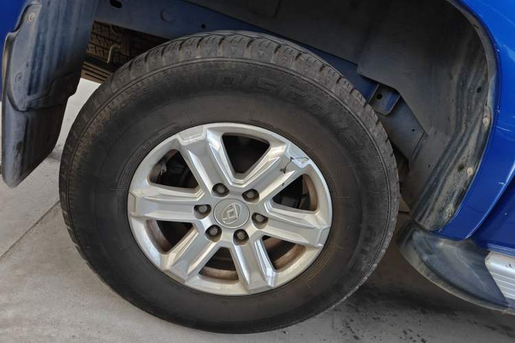 Used SAIC MAXUS T60 2017 2.0T Gasoline Automatic Two-Wheel Drive High-Ride Elite Standard Cabin
