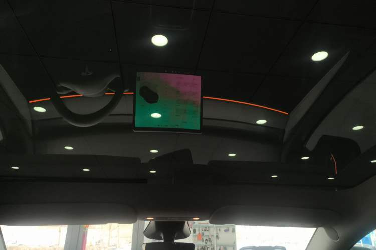 Used Tesla Model Y 2024 Long-Range All-Wheel-Drive Version
