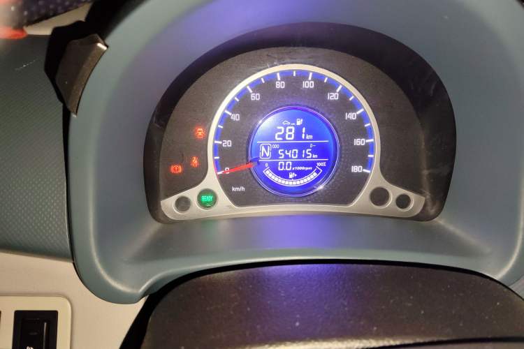Used CHANGAN Benni E-Star 2021 National Edition Colorful Version Lithium Iron Phosphate (31.95 kWh) Odometer Close Up