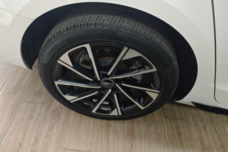 Used Audi A4L 2023 40 TFSI Luxury Dynamic Model
