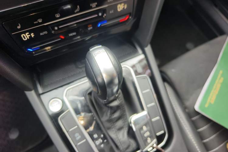 Used Volkswagen Magotan 2020 330TSI DSG Luxury Edition
