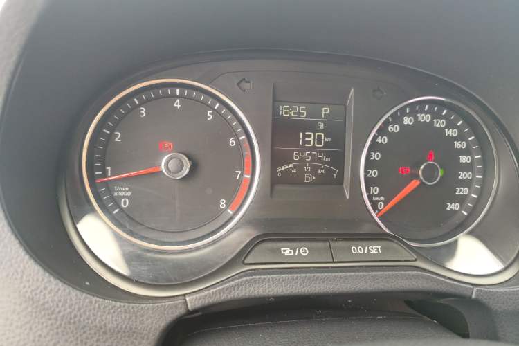 Used Volkswagen Polo 2016 1.6L Automatic Comfort Model
