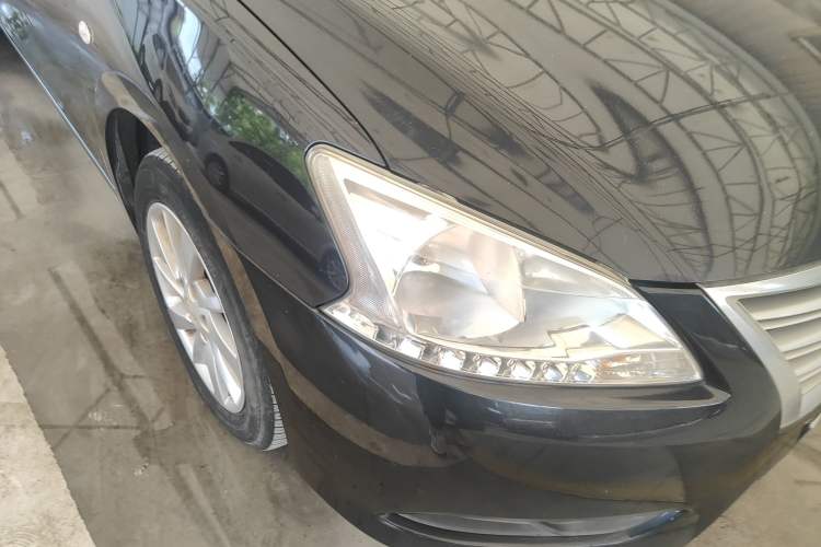 Used Nissan Sylphy 2012 1.6 XL CVT Luxury Edition Right Front Headlight