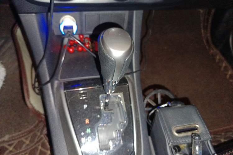 Used Toyota Levin 2014 1.6G CVT Elite Edition Gear Lever