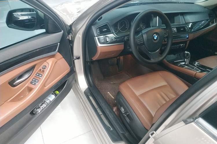 Used BMW 5 Series 2017 520Li Elegant Edition Driver Seat